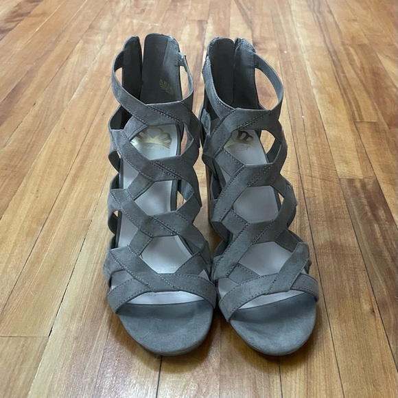 Block Heel Sandal - Picture 5 of 8